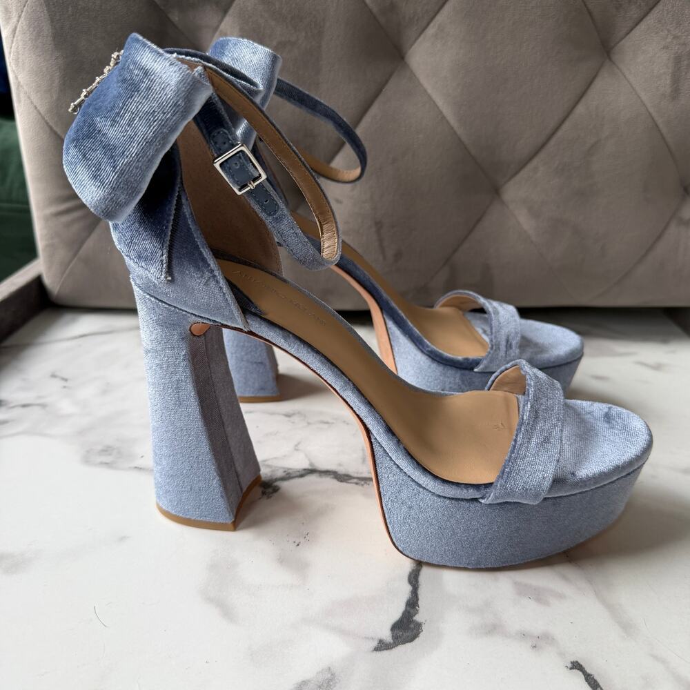 Antonio Melani Janie Blue Velvet Bow Back Platform Heels Size 9 - Picture 8 of 10